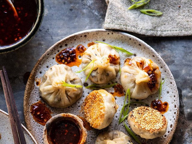 亞洲融合菜裡出現的煎餃 (圖片來源: 網絡)