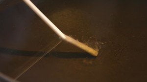 油炸方法 - 筷子測量法